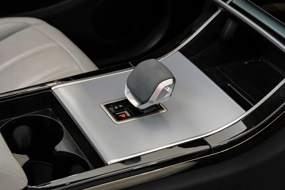 2024 Land Rover Range Rover Evoque 2nd Gen - Image 2 of 20