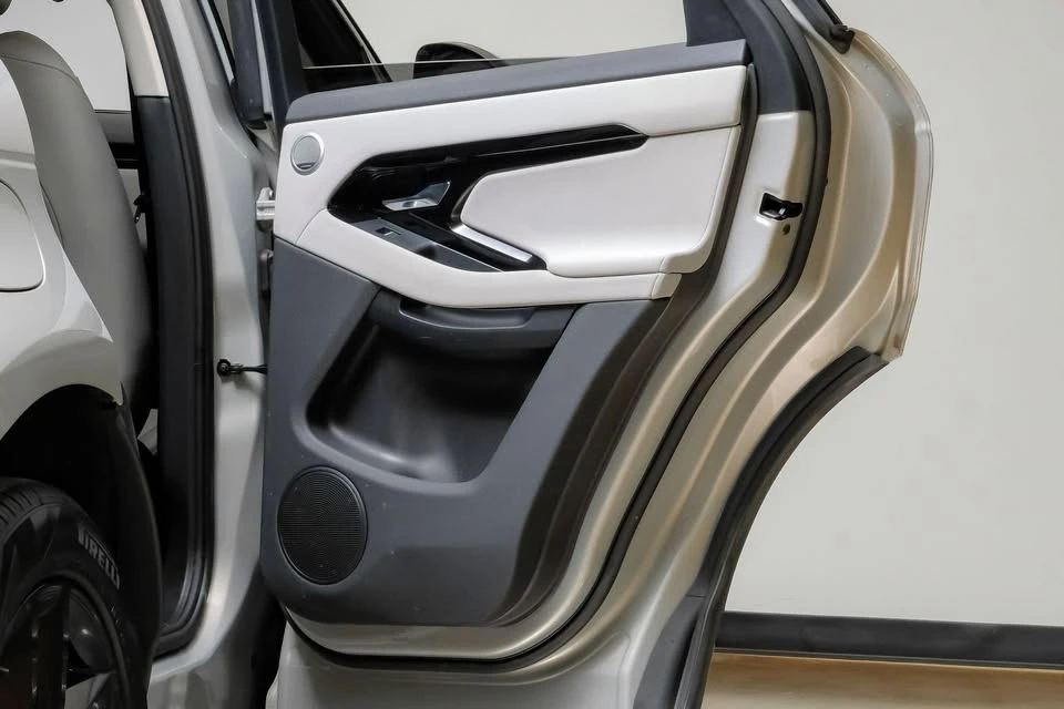 2024 Land Rover Range Rover Evoque 2nd Gen - Image 8 of 20