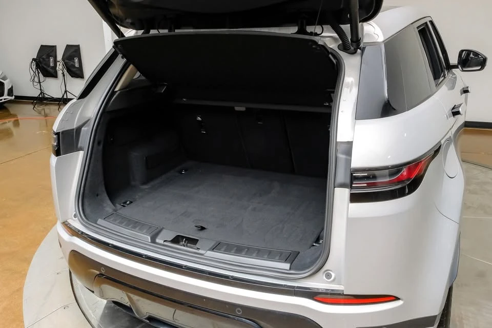 2024 Land Rover Range Rover Evoque 2nd Gen - Image 17 of 20