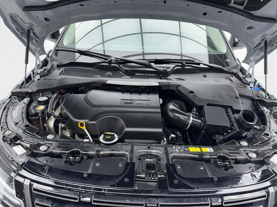 2024 Land Rover Range Rover Evoque 2nd Gen - Image 12 of 21