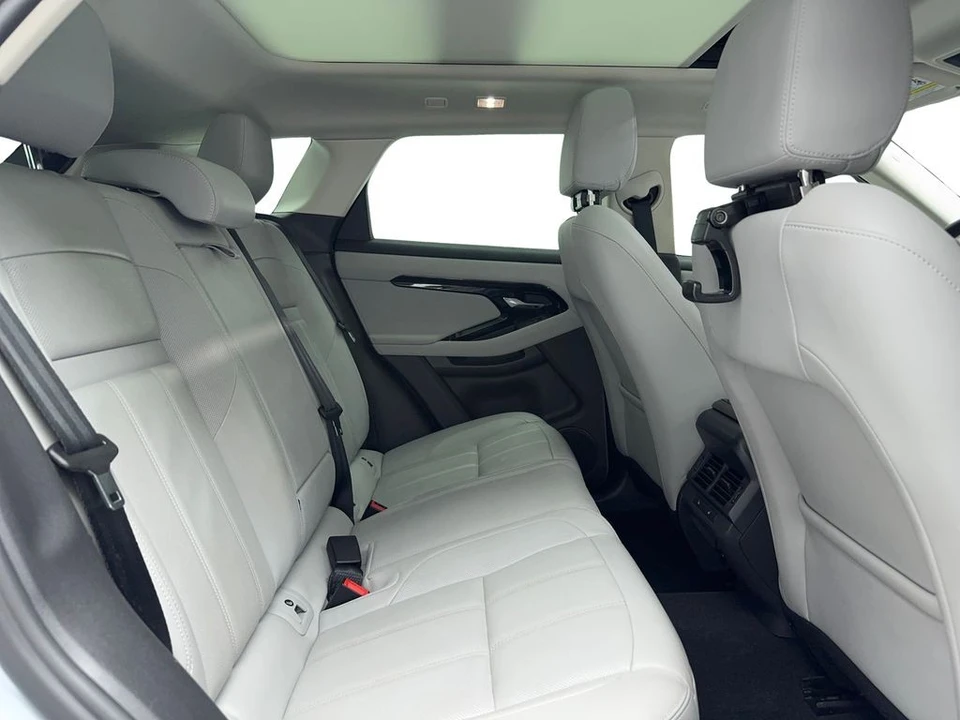 2024 Land Rover Range Rover Evoque 2nd Gen - Image 17 of 21