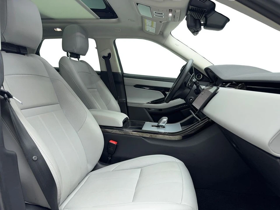 2024 Land Rover Range Rover Evoque 2nd Gen - Image 18 of 21