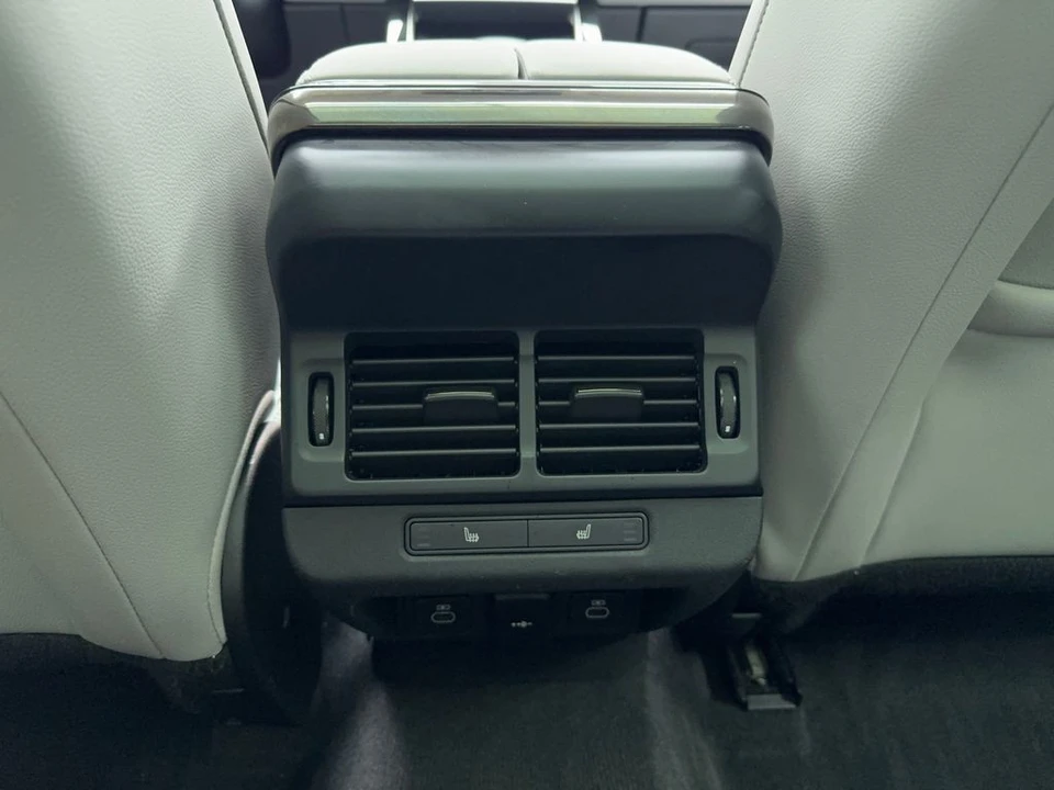 2024 Land Rover Range Rover Evoque 2nd Gen - Image 20 of 21