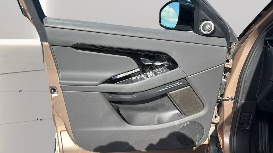 2024 Land Rover Range Rover Evoque 2nd Gen - Image 20 of 20