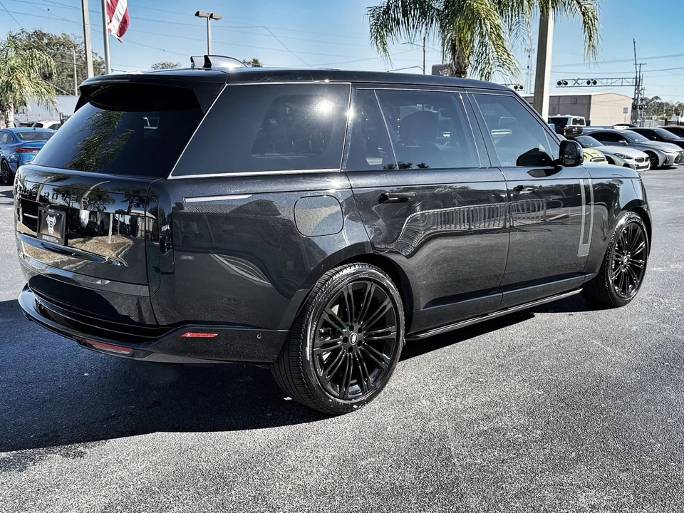 2024 Land Rover Range Rover L460 - Image 3 of 12