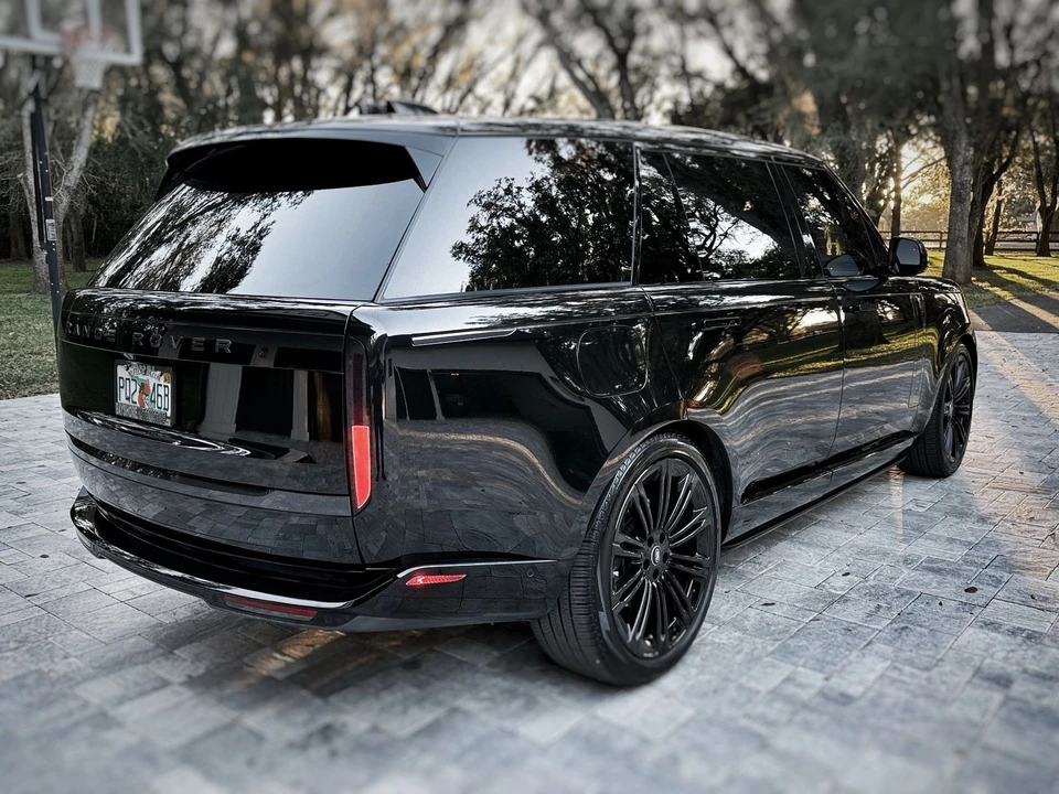 2024 Land Rover Range Rover L460 - Image 2 of 12