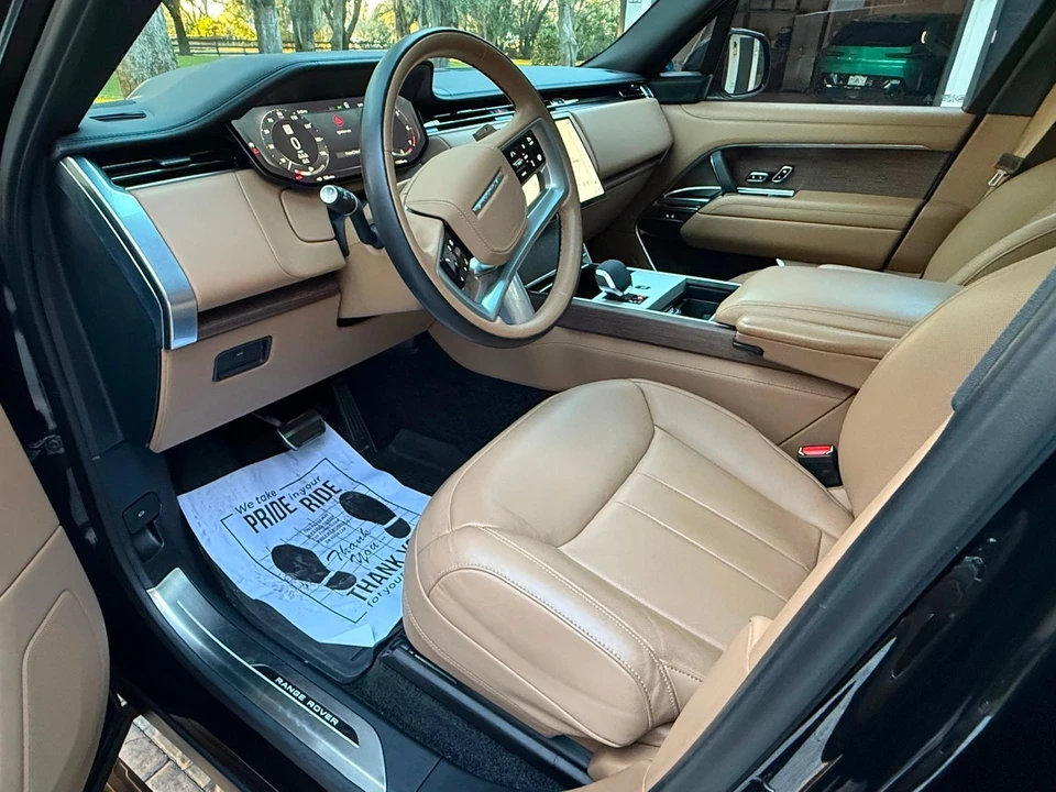 2024 Land Rover Range Rover L460 - Image 9 of 12