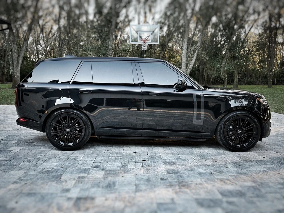 2024 Land Rover Range Rover L460 - Image 4 of 12