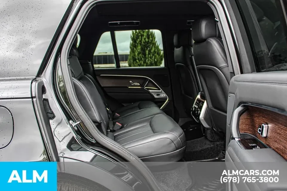 2024 Land Rover Range Rover L460 - Image 18 of 20