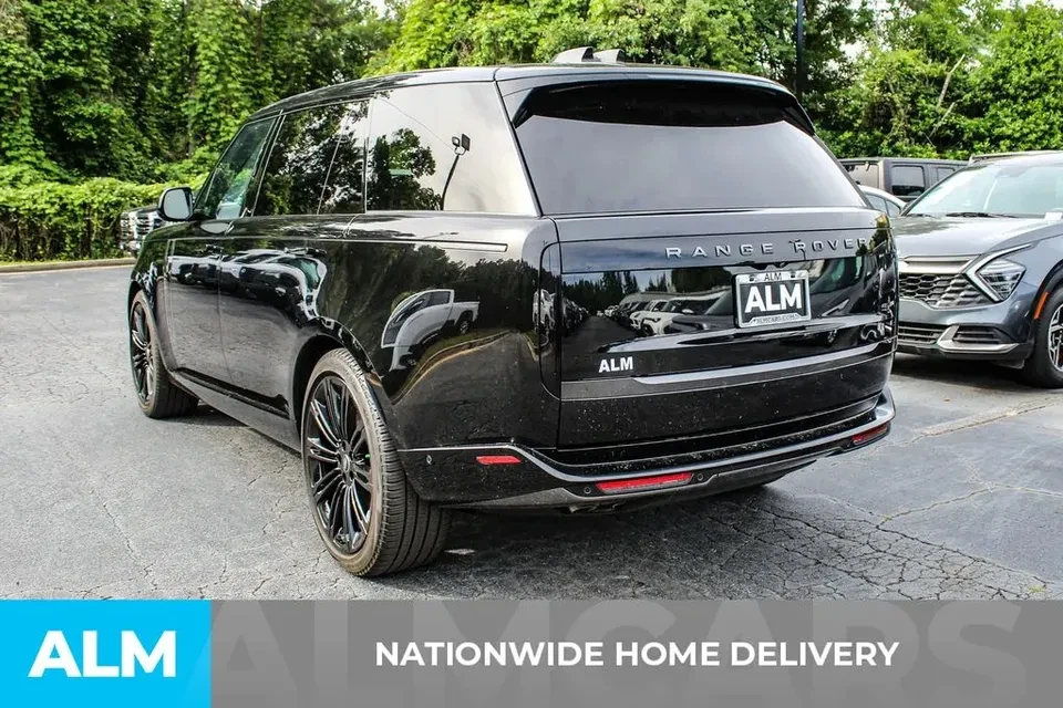 2024 Land Rover Range Rover L460 - Image 4 of 20