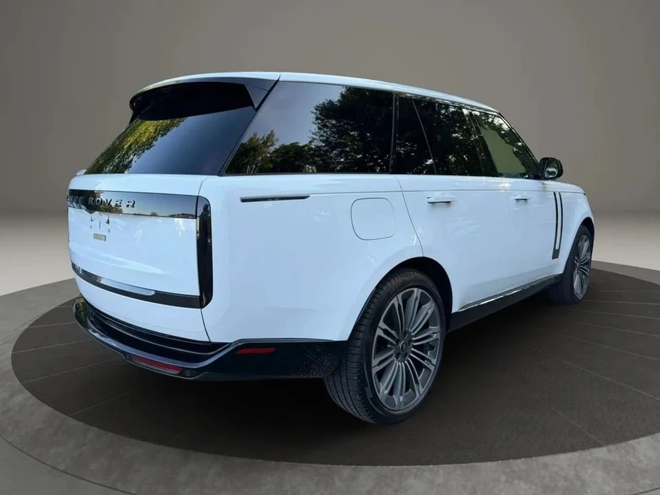 2024 Land Rover Range Rover L460 - Image 5 of 20