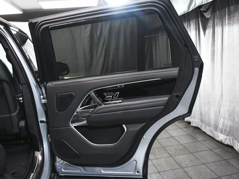 2024 Land Rover Range Rover L460 - Image 15 of 17