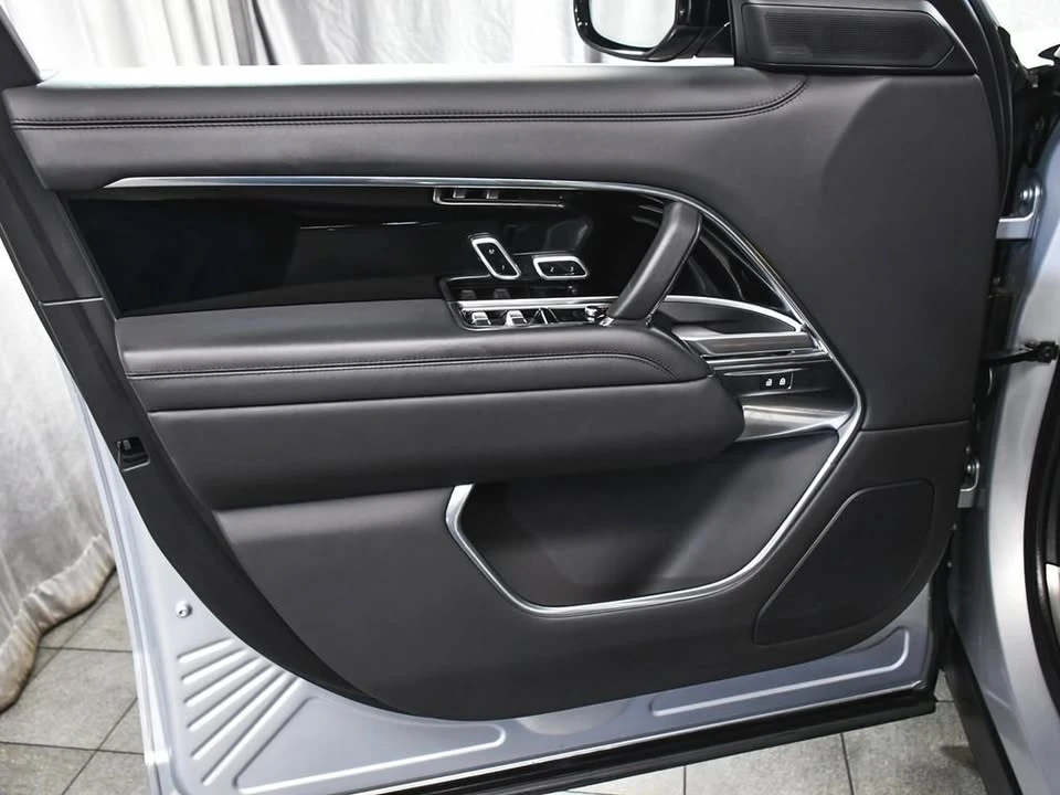 2024 Land Rover Range Rover L460 - Image 6 of 17