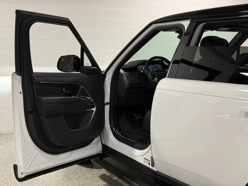 2024 Land Rover Range Rover L460 - Image 2 of 12