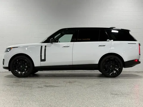 2024 Land Rover Range Rover P530 SE LWB