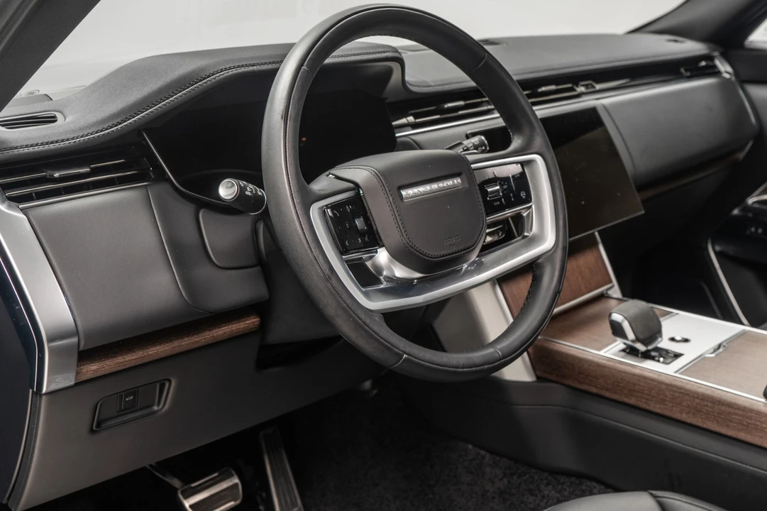 2024 Land Rover Range Rover L460 - Image 13 of 21