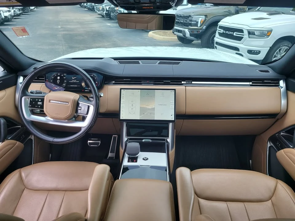 2024 Land Rover Range Rover L460 - Image 11 of 16