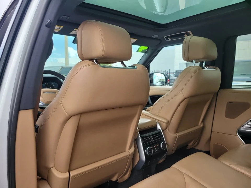 2024 Land Rover Range Rover L460 - Image 9 of 16