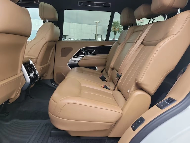 2024 Land Rover Range Rover L460 - Image 6 of 19