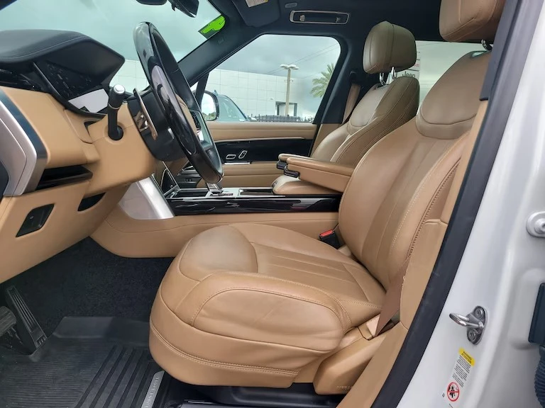 2024 Land Rover Range Rover L460 - Image 5 of 19