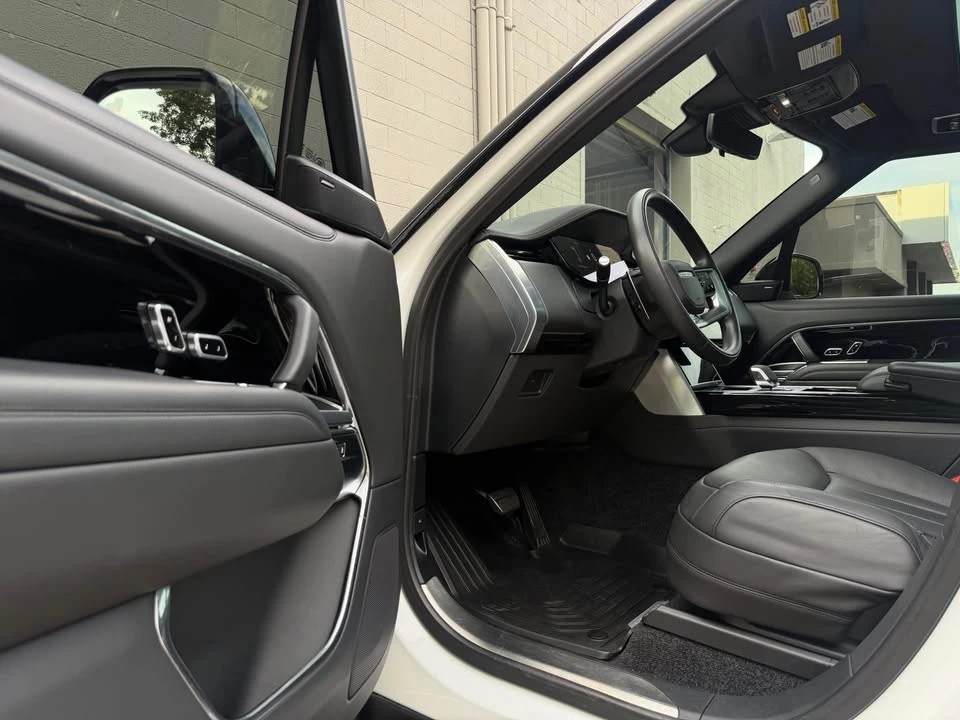 2024 Land Rover Range Rover L460 - Image 9 of 20