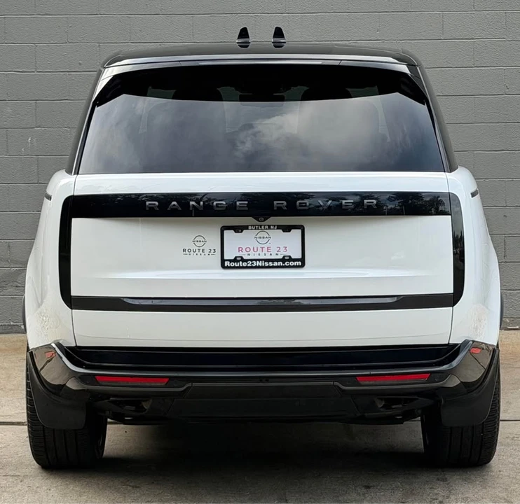 2024 Land Rover Range Rover L460 - Image 7 of 20