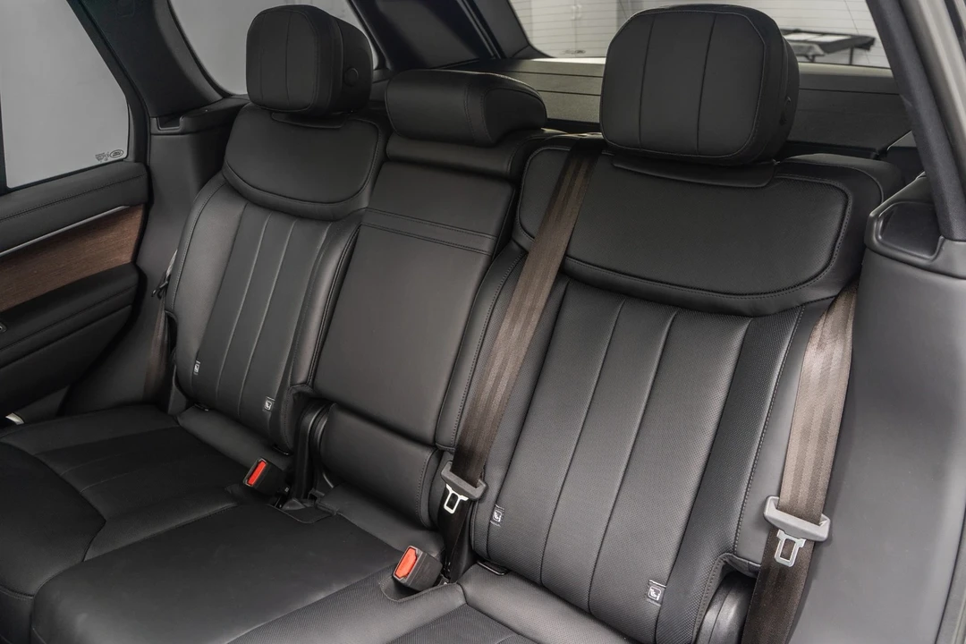 2024 Land Rover Range Rover L460 - Image 15 of 21