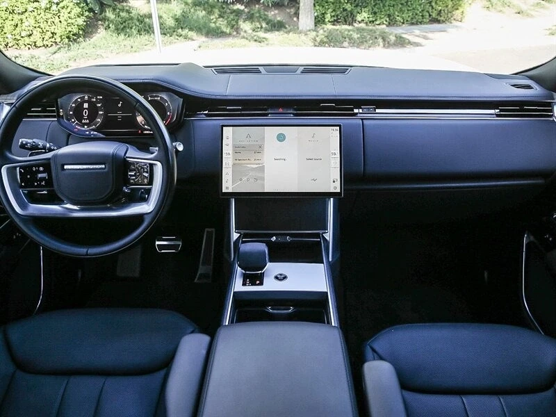 2024 Land Rover Range Rover L460 - Image 17 of 21