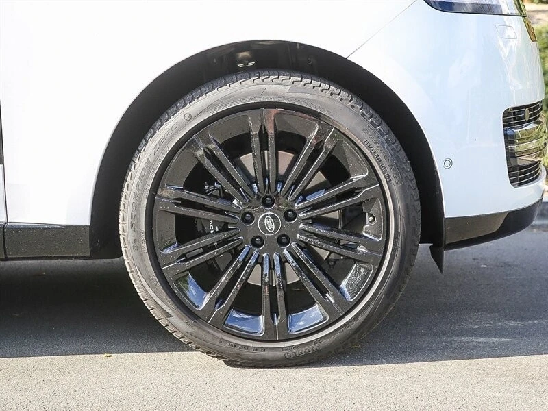 2024 Land Rover Range Rover L460 - Image 13 of 21