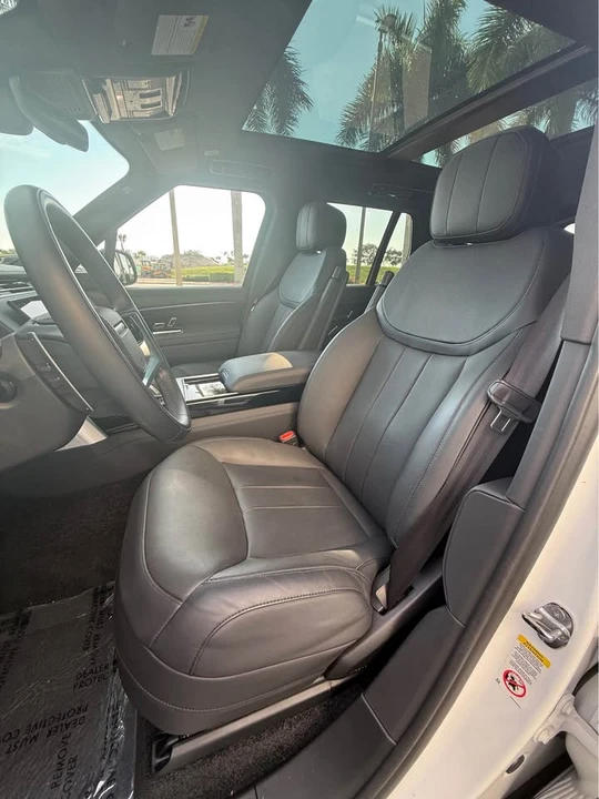 2024 Land Rover Range Rover L460 - Image 15 of 20