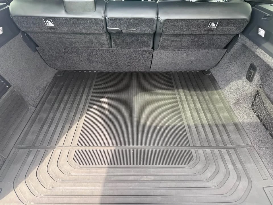 2024 Land Rover Range Rover L460 - Image 5 of 10