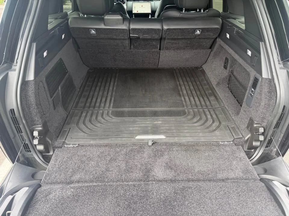 2024 Land Rover Range Rover L460 - Image 10 of 10