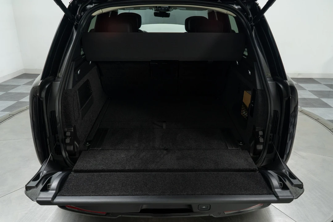 2024 Land Rover Range Rover L460 - Image 19 of 21