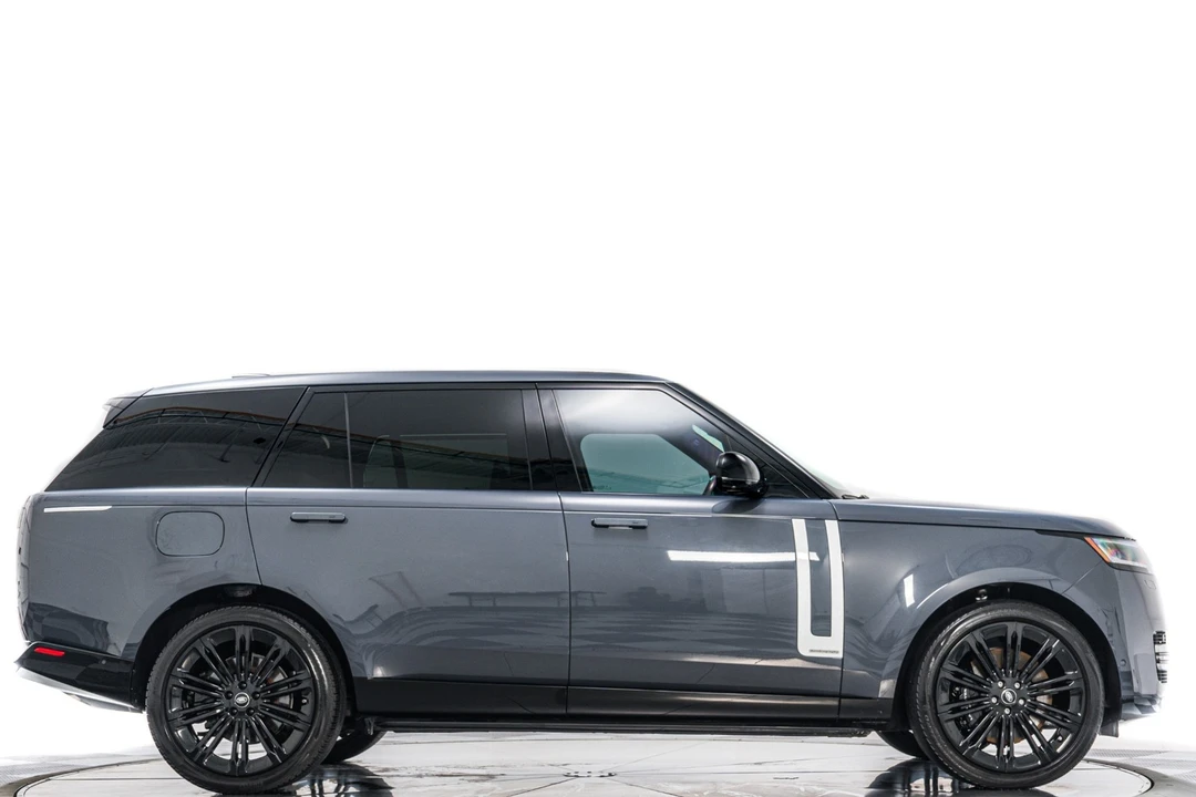 2024 Land Rover Range Rover L460 - Image 2 of 12