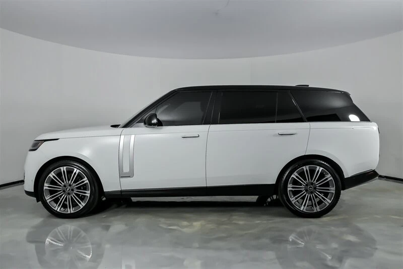 2024 Land Rover Range Rover L460 - Image 8 of 21