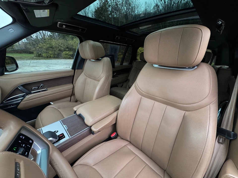 2024 Land Rover Range Rover L460 - Image 11 of 12
