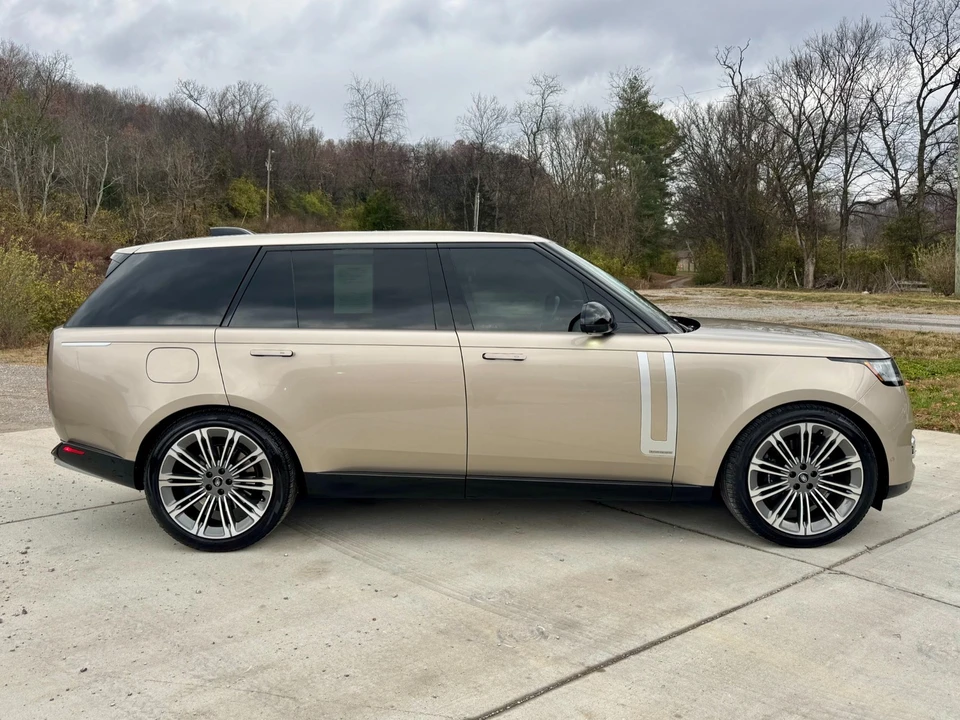 2024 Land Rover Range Rover L460 - Image 7 of 12