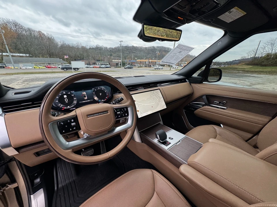 2024 Land Rover Range Rover L460 - Image 10 of 12