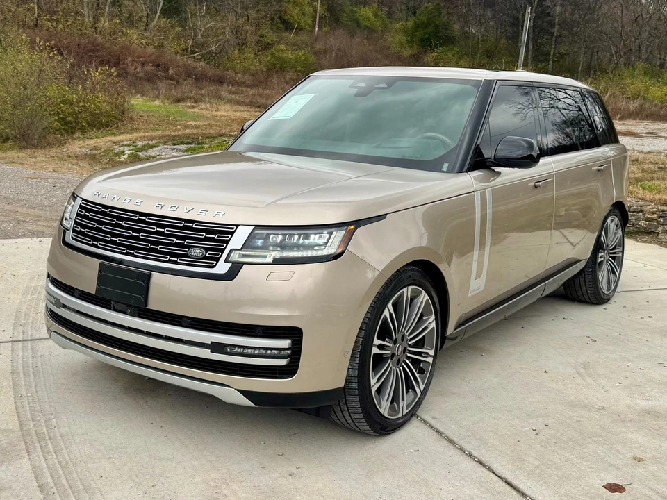 2024 Land Rover Range Rover L460 - Image 2 of 12