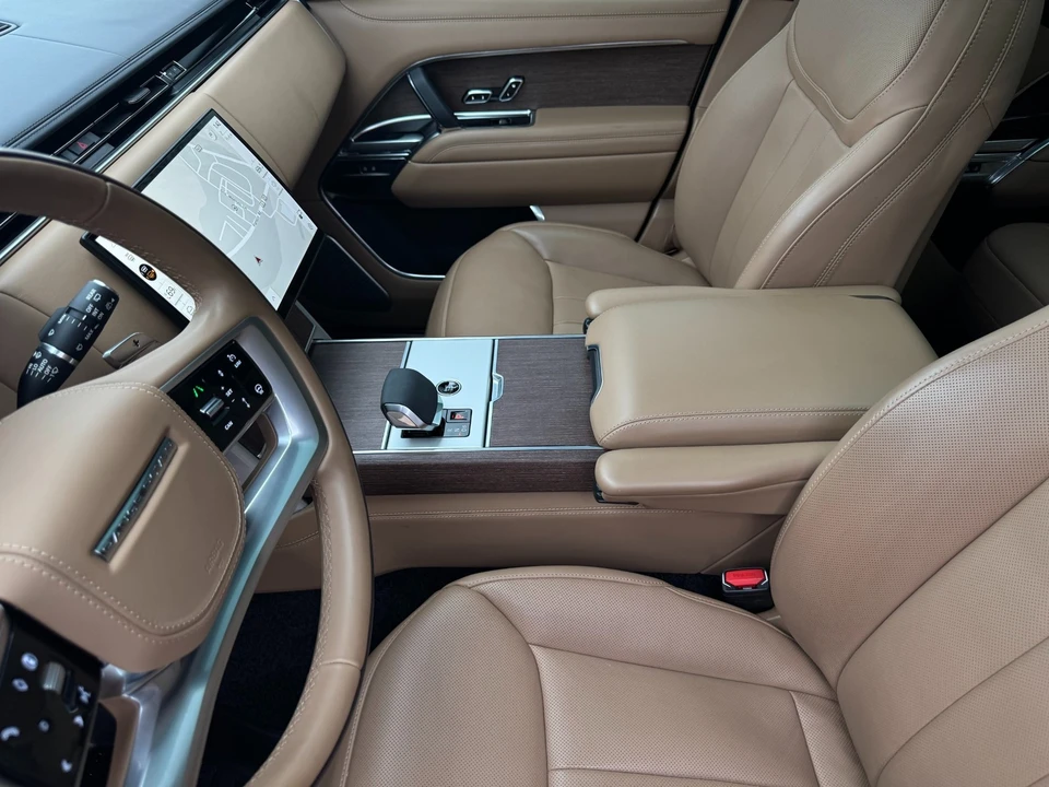 2024 Land Rover Range Rover L460 - Image 12 of 12