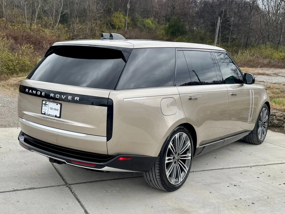 2024 Land Rover Range Rover L460 - Image 4 of 12