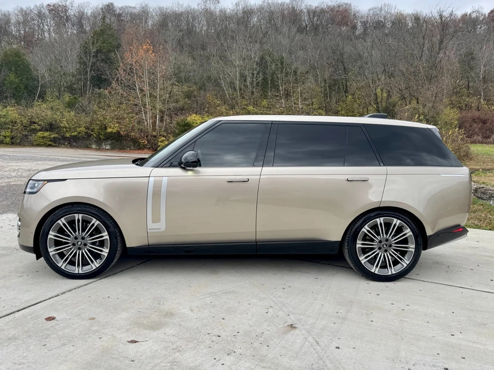 2024 Land Rover Range Rover L460 - Image 8 of 12