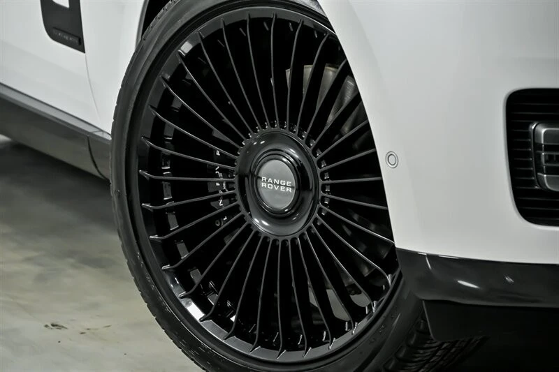 2024 Land Rover Range Rover L460 - Image 4 of 21