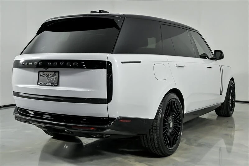 2024 Land Rover Range Rover L460 - Image 12 of 21
