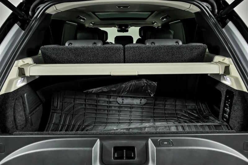 2024 Land Rover Range Rover L460 - Image 16 of 21