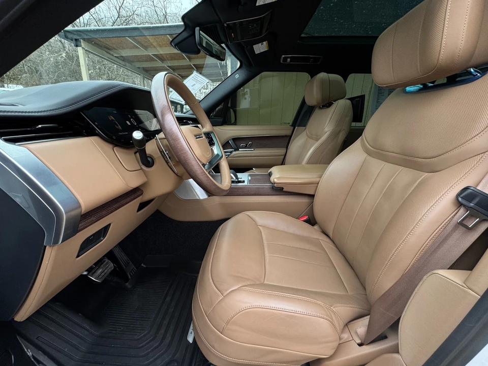 2024 Land Rover Range Rover L460 - Image 9 of 31