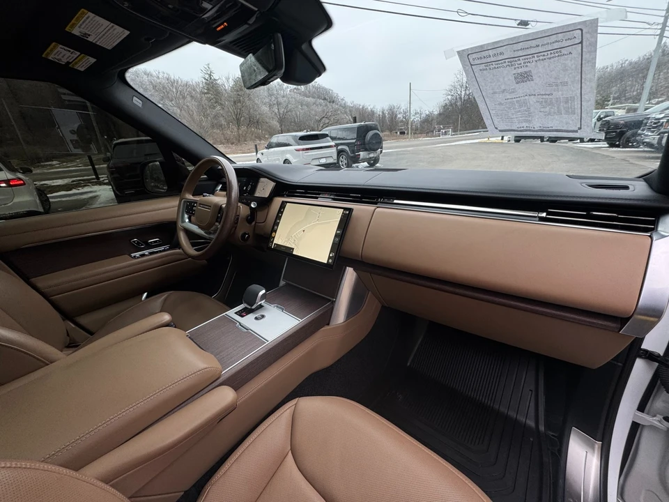 2024 Land Rover Range Rover L460 - Image 21 of 31