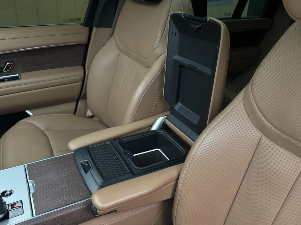 2024 Land Rover Range Rover L460 - Image 13 of 31