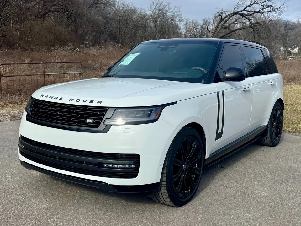 2024 Land Rover Range Rover L460 - Image 2 of 31