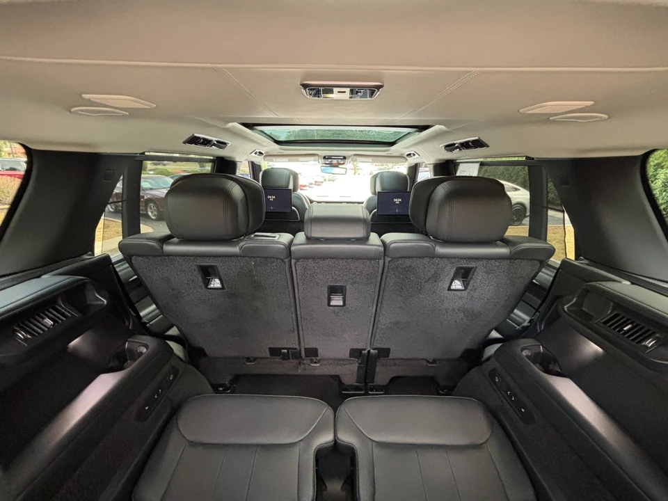 2024 Land Rover Range Rover L460 - Image 31 of 31